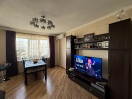 Продается 4-комнатная квартира Извилистая ул, 86 м², 10000000 рублей