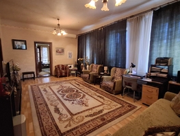 Продается Дом Солидарности ул, 180  м², участок 9 сот., 18000000 рублей