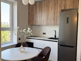 Продается 1-комнатная квартира Космонавтов пр-кт, 35 м², 6390000 рублей