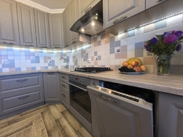 Продается 3-комнатная квартира Закруткина ул, 83.6  м², 12000000 рублей